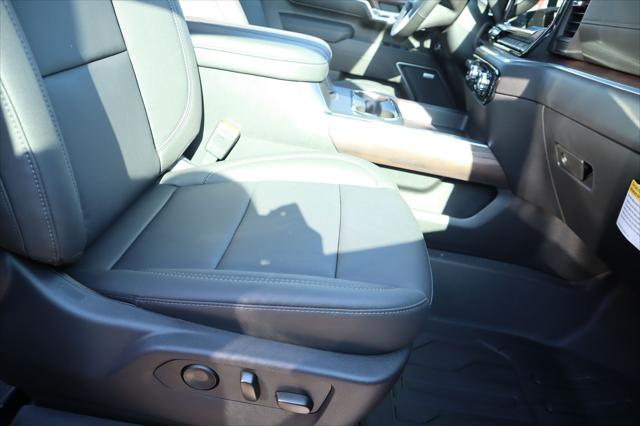 2026 GMC Sierra 2500HD Crew Cab, Standard Bed, SLT, 4WD