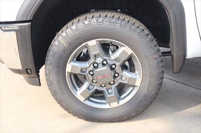 2026 GMC Sierra 2500HD Crew Cab, Standard Bed, SLT, 4WD