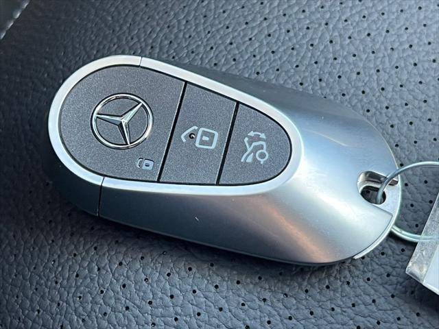 2026 Mercedes-Benz C-CLASS C 300 C 300