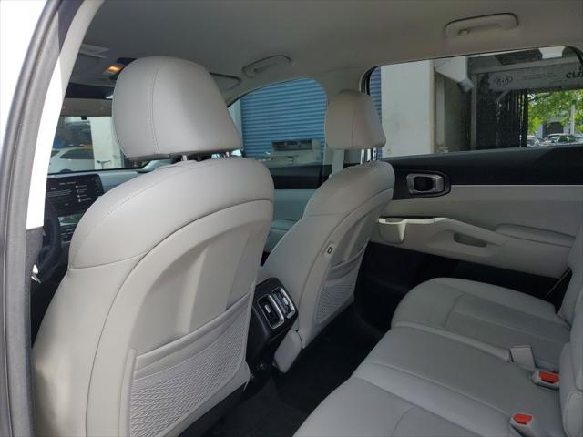 2023 Kia Sorento S