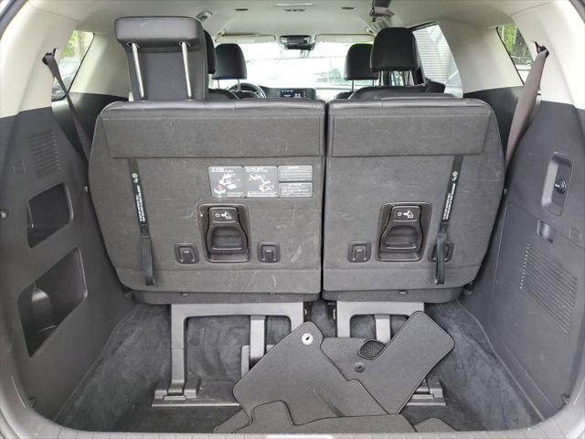 2022 Kia Carnival MPV LX Seat Package