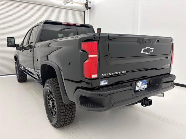 2026 Chevrolet Silverado 2500HD Crew Cab, Standard Bed, XR2, 4WD