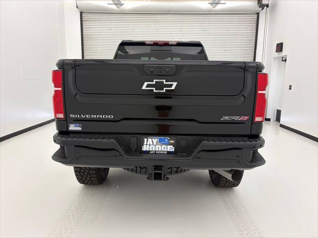 2026 Chevrolet Silverado 2500HD Crew Cab, Standard Bed, XR2, 4WD