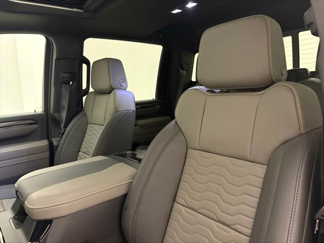 2026 Chevrolet Silverado 2500HD Crew Cab, Standard Bed, XR2, 4WD