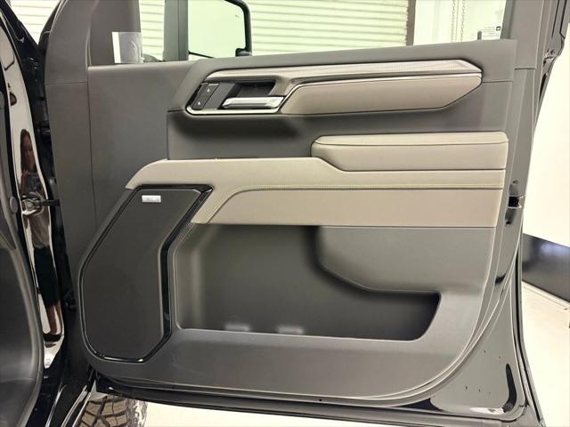2026 Chevrolet Silverado 2500HD Crew Cab, Standard Bed, XR2, 4WD