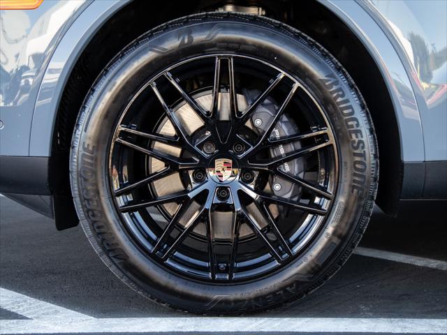 2026 Porsche Cayenne Unknown