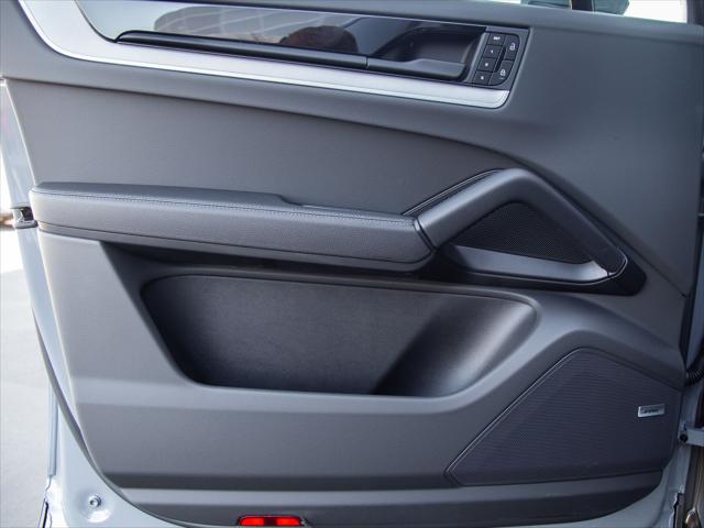 2026 Porsche Cayenne Unknown