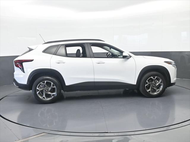 2024 Chevrolet Trax FWD LT