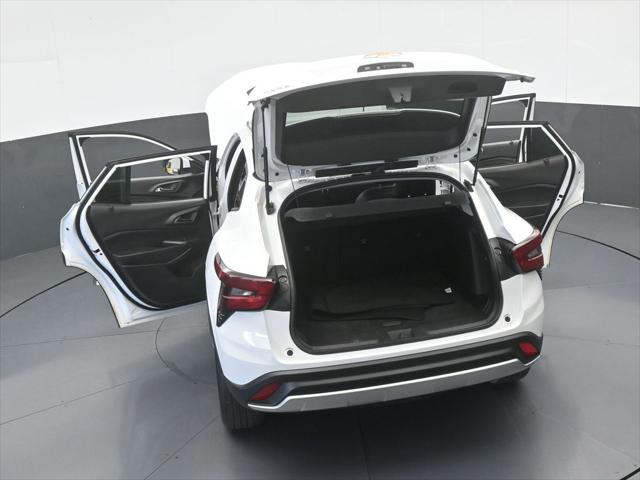 2024 Chevrolet Trax FWD LT