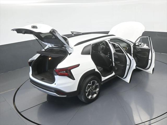 2024 Chevrolet Trax FWD LT