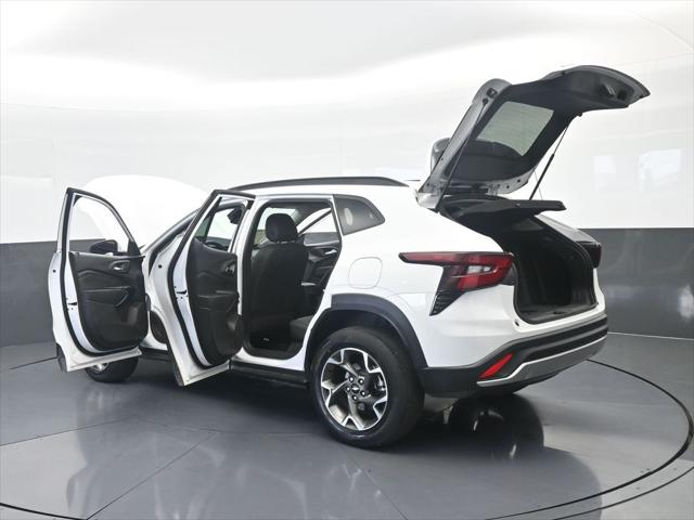 2024 Chevrolet Trax FWD LT