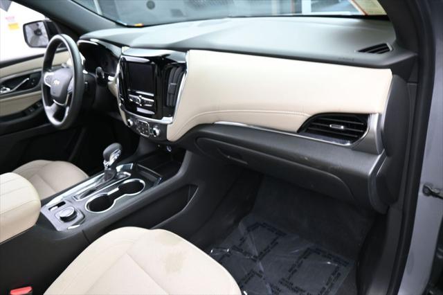 2023 Chevrolet Traverse FWD LS