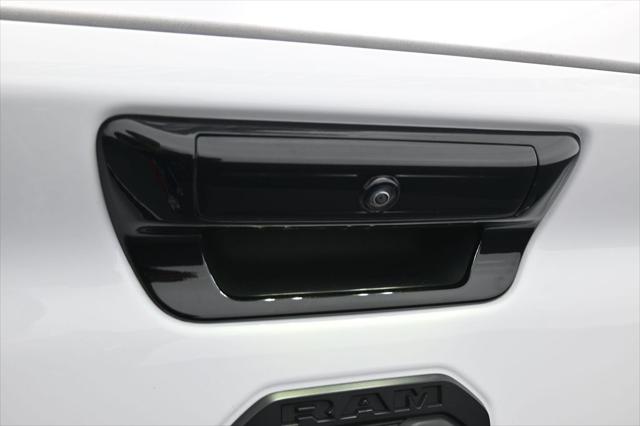 2024 Ram 1500 Big Horn Crew Cab 4x2 5'7" Box
