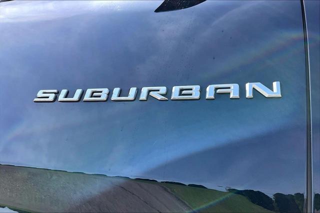 2022 Chevrolet Suburban 4WD LS