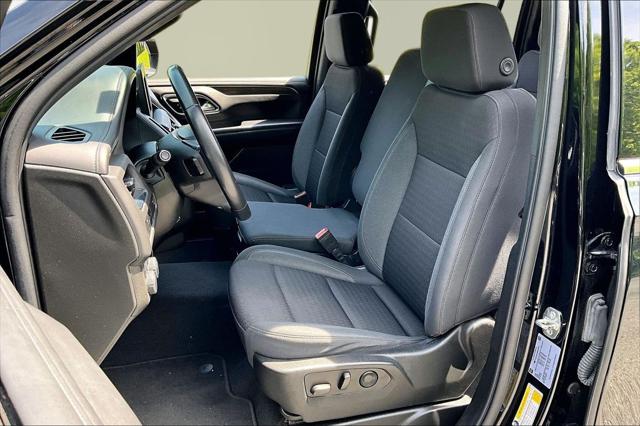 2022 Chevrolet Suburban 4WD LS