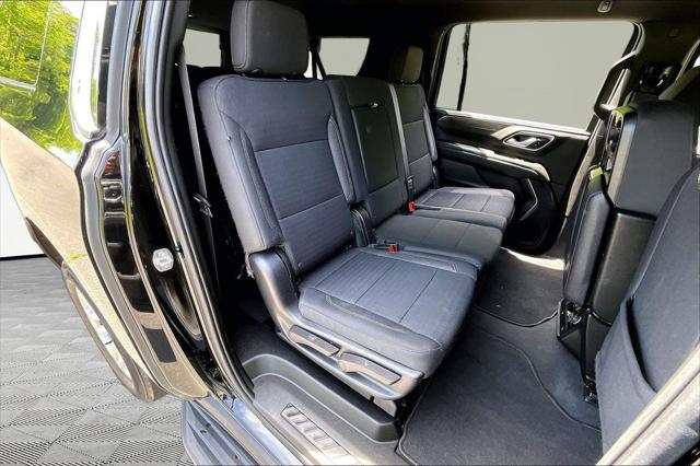 2022 Chevrolet Suburban 4WD LS