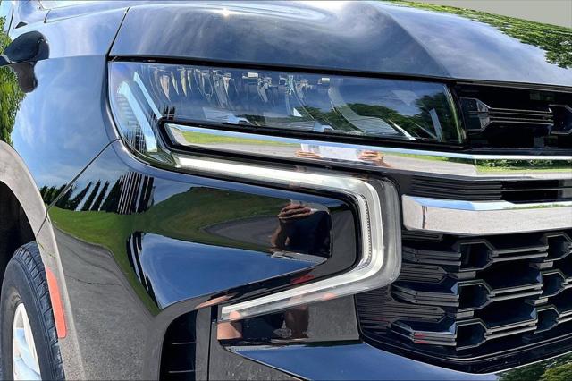 2022 Chevrolet Suburban 4WD LS