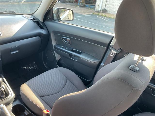 2013 Kia Soul Base