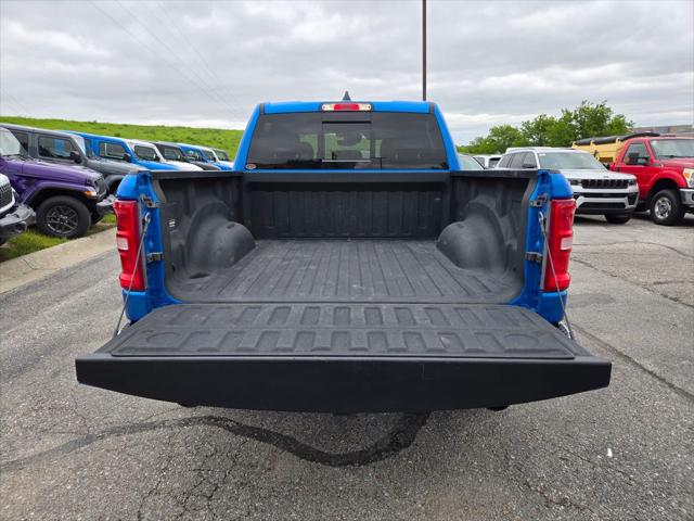 2025 Ram 1500 Big Horn Crew Cab 4x4 5'7" Box