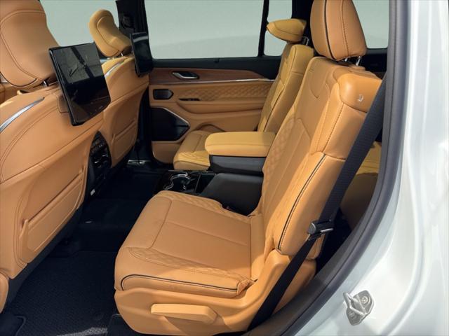 2026 Jeep Grand Cherokee L Summit 4x4