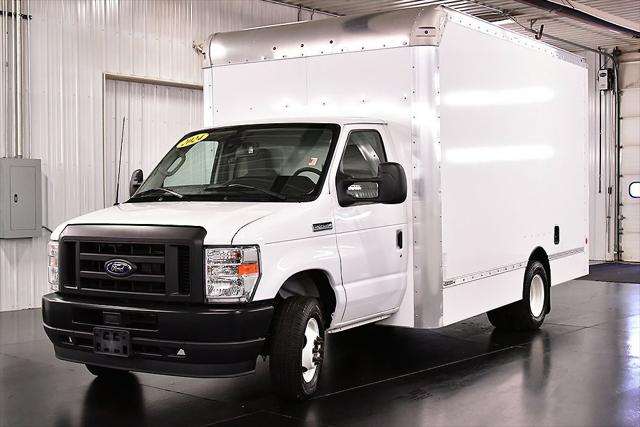 2024 Ford E-450 Cutaway Base