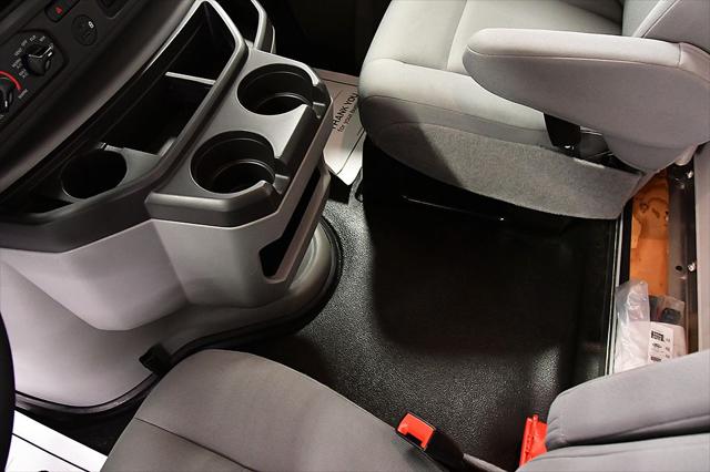 2024 Ford E-450 Cutaway Base
