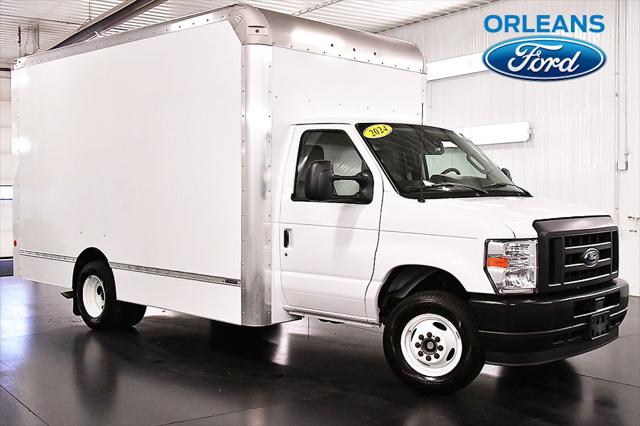 2024 Ford E-450 Cutaway Base for sale in Medina, NY