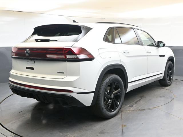 2026 Volkswagen Atlas Cross Sport SEL R-Line Black