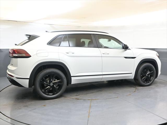 2026 Volkswagen Atlas Cross Sport SEL R-Line Black