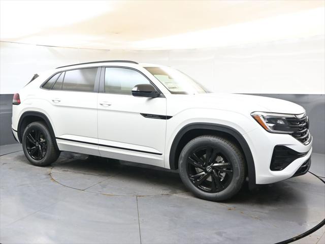 2026 Volkswagen Atlas Cross Sport SEL R-Line Black