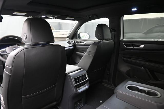 2026 Volkswagen Atlas Cross Sport SEL R-Line Black