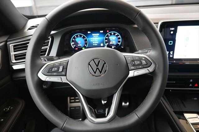 2026 Volkswagen Atlas Cross Sport SEL R-Line Black