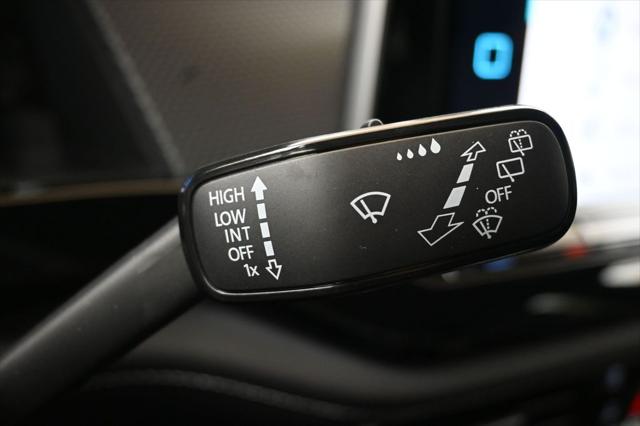 2026 Volkswagen Atlas Cross Sport SEL R-Line Black