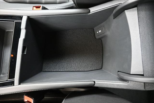 2026 Volkswagen Atlas Cross Sport SEL R-Line Black