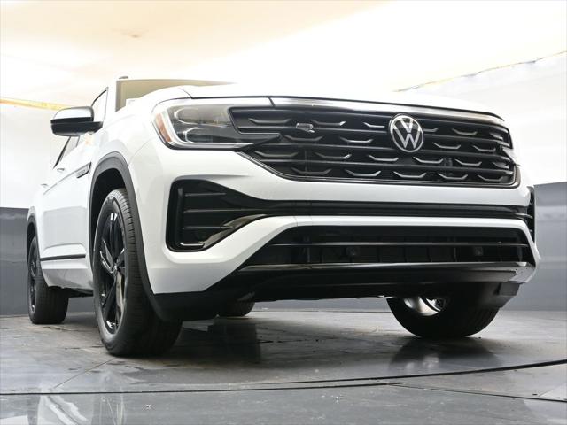 2026 Volkswagen Atlas Cross Sport SEL R-Line Black