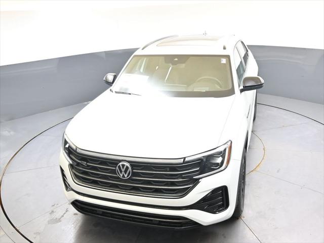 2026 Volkswagen Atlas Cross Sport SEL R-Line Black