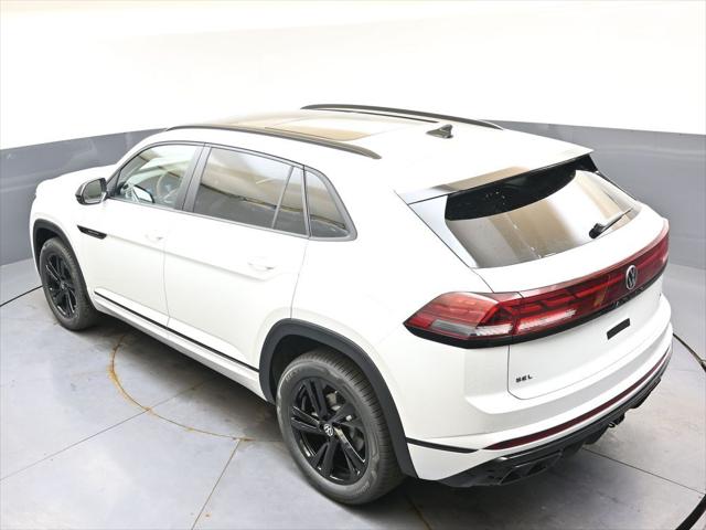 2026 Volkswagen Atlas Cross Sport SEL R-Line Black