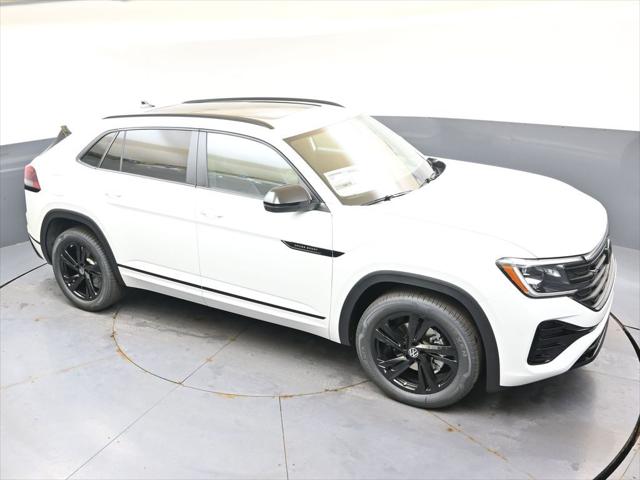 2026 Volkswagen Atlas Cross Sport SEL R-Line Black