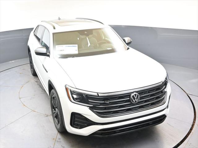2026 Volkswagen Atlas Cross Sport SEL R-Line Black