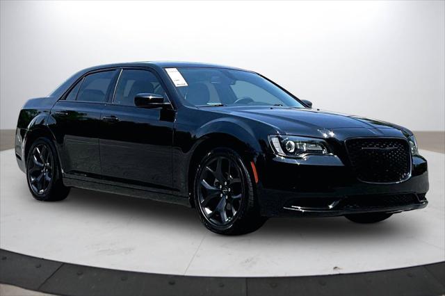 2022 Chrysler 300 Touring