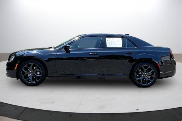 2022 Chrysler 300 Touring