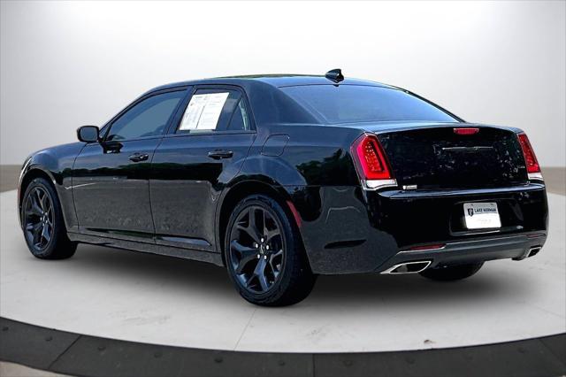 2022 Chrysler 300 Touring
