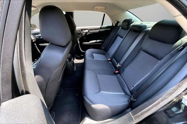 2022 Chrysler 300 Touring