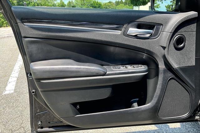2022 Chrysler 300 Touring