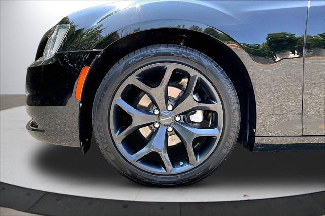 2022 Chrysler 300 Touring