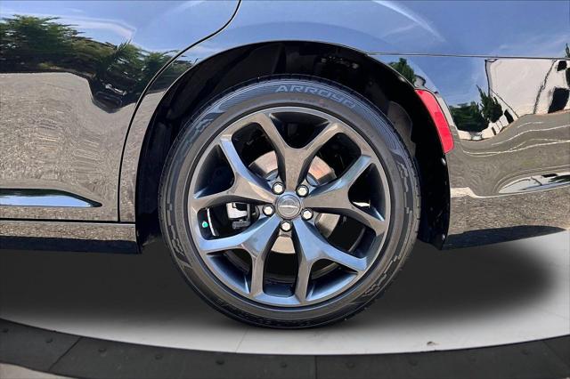 2022 Chrysler 300 Touring