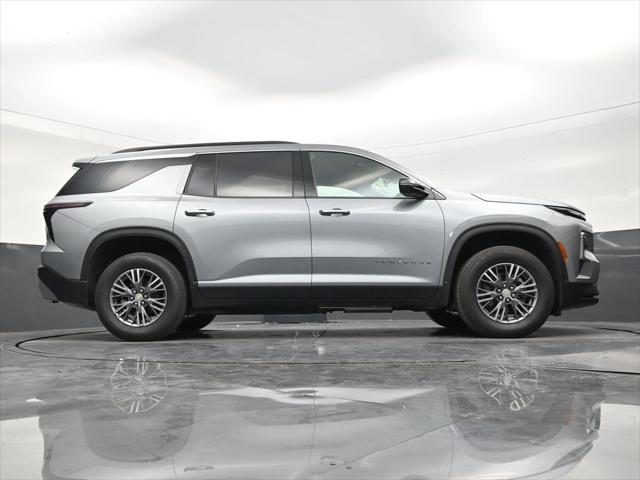 2024 Chevrolet Traverse FWD LT