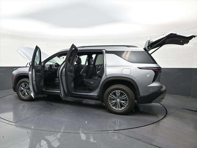 2024 Chevrolet Traverse FWD LT