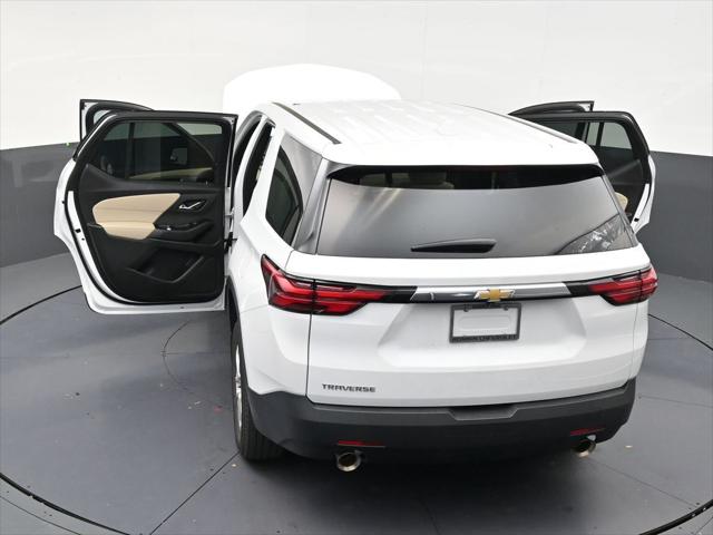 2023 Chevrolet Traverse FWD LS