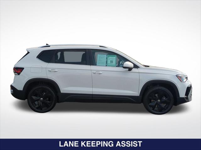 2025 Volkswagen Taos 1.5T SE